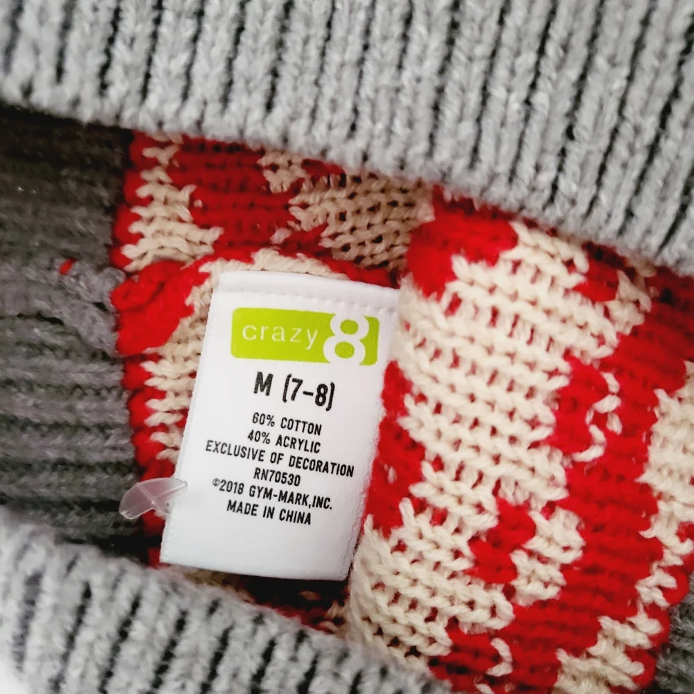 New without tags Crazy 8 knit cotton beanie hat with faux fur pom pom. Size 7-8.